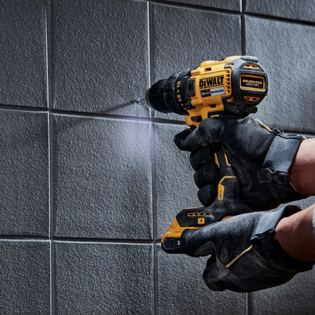 Parafusadeira / Furadeira Impacto De 1/2" (13mm) ( Sem Carregador Sem Bateria ) 20v 340W Max Li-Ion Brushless- DeWalt